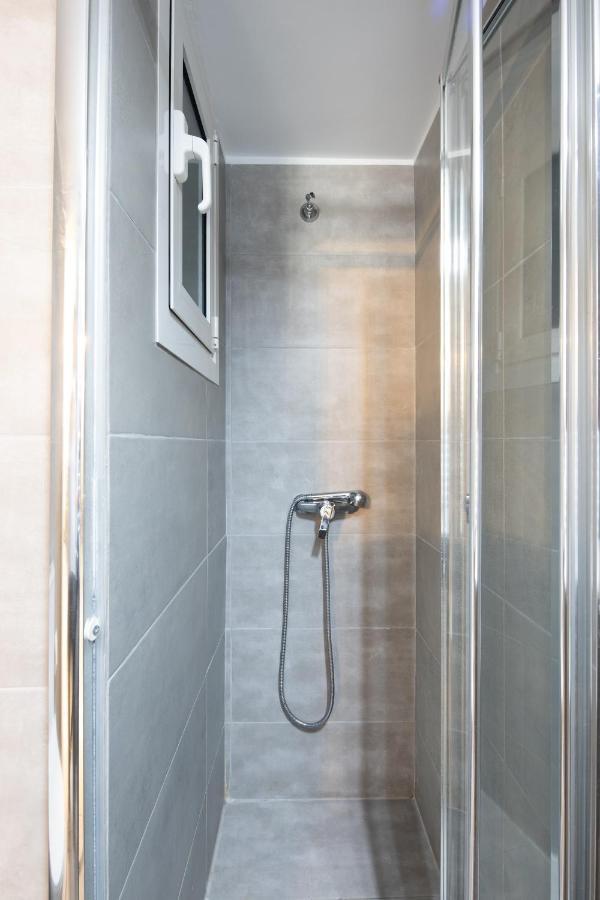 Newly Renovated Cozy Studio Downtown Αθήνα Εξωτερικό φωτογραφία